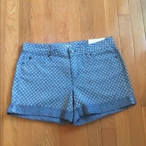 NWT LOFT Cuffed Shorts - Size 4 - Blue
